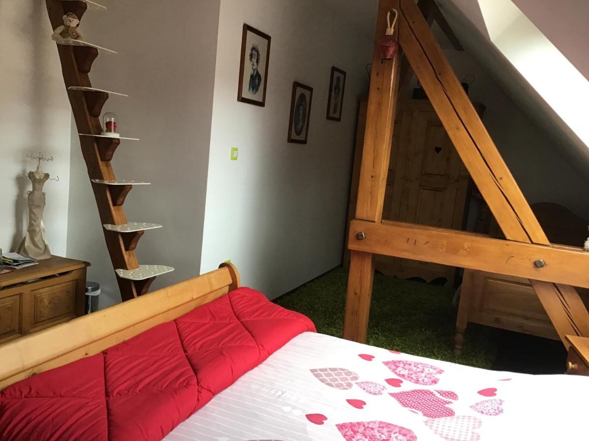 פודאי Chambre Chez Magali מראה חיצוני תמונה