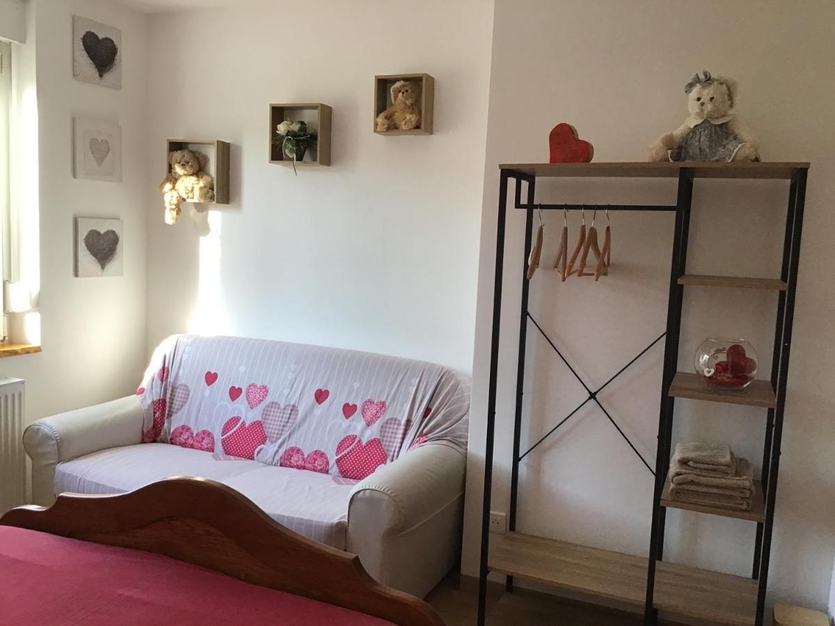 פודאי Chambre Chez Magali מראה חיצוני תמונה